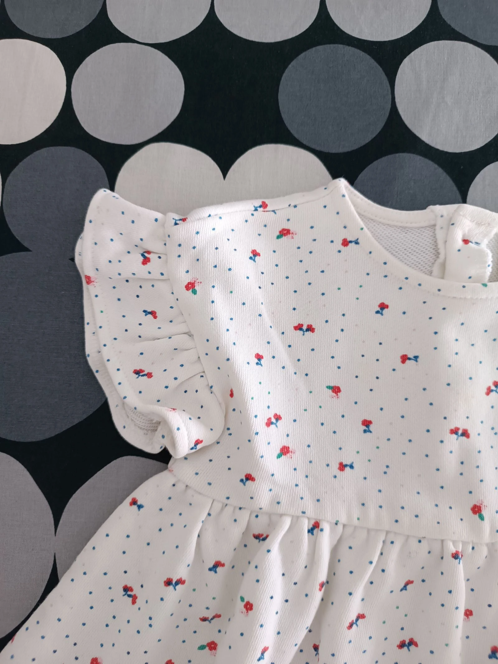 Zippy jurk 6-9 maanden - Wit met mini kersen 🍒 – photo 3